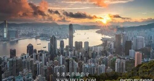 足球直播比赛比分直播-足球直播与比赛比分直播,数字时代的观赛革命